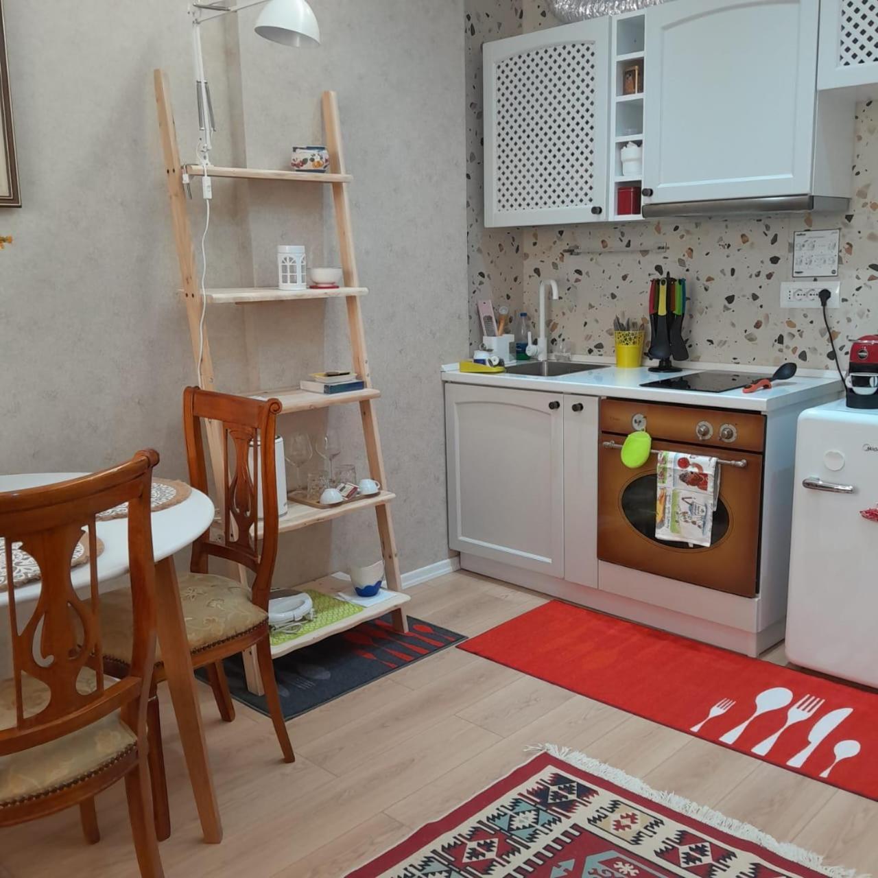 Bani'S Cozy Lovely Apt Tirana Esterno foto