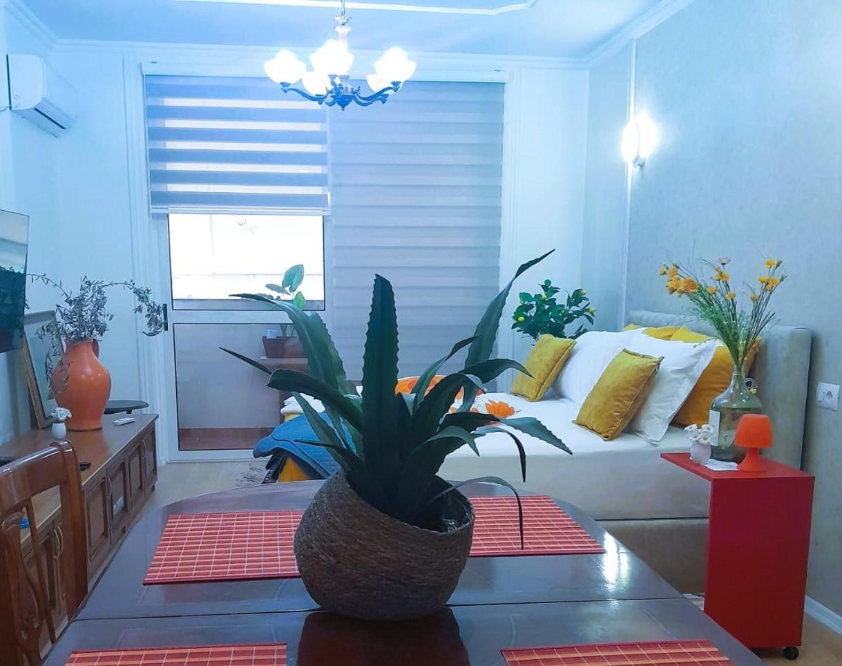 Bani'S Cozy Lovely Apt Tirana Esterno foto